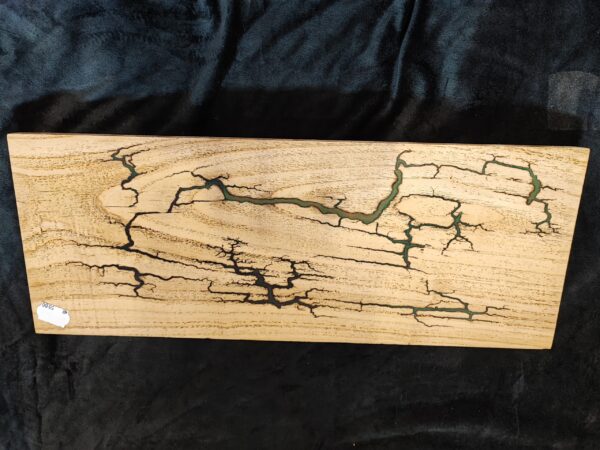 Planche présentation alimentaire essence châtaignier