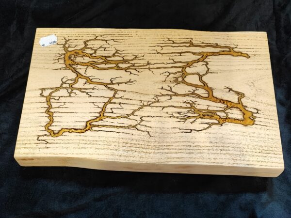 Planche présentation alimentaire essence châtaignier