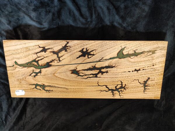 Planche présentation alimentaire essence châtaignier